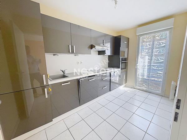 A vendre - Appartement 2 chambres avec balcon et parking - la Doutre Angers