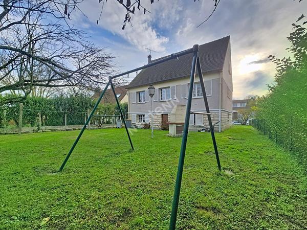 Maison à vendre à Fontenay en Parisis - 6 pièces (6 chambres possible)