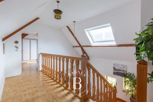 Saint-Germain-en-Laye, Maison 5 Chambres -  220 m² à vendre