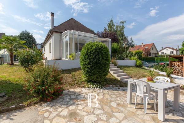 Saint-Germain-en-Laye, Maison 5 Chambres -  220 m² à vendre