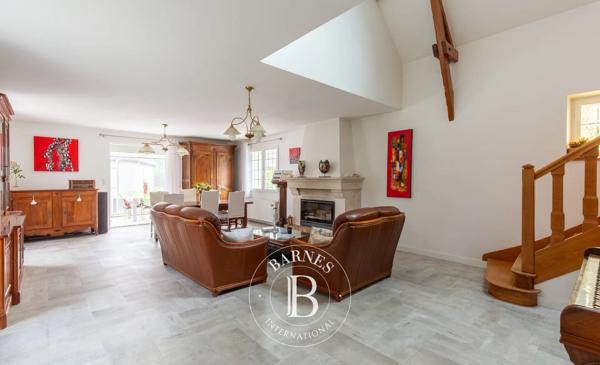 Saint-Germain-en-Laye, Maison 5 Chambres -  220 m² à vendre