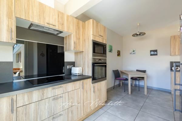 Maison de Type 6 dans un écrin de verdure située à FOS SUR MER - 1600 M2 de terrain