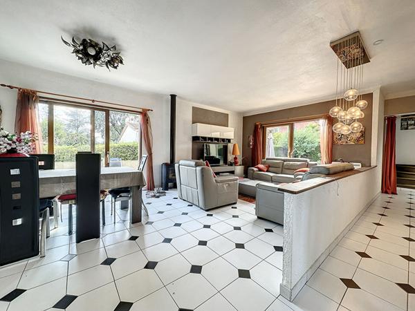 MANDELIEU : Maison individuelle 3ch piscine et garage, SUD