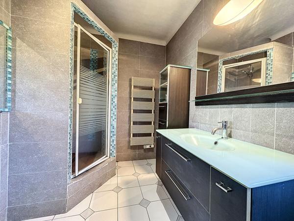 MANDELIEU : Maison individuelle 3ch piscine et garage, SUD