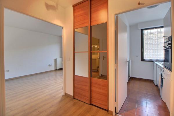 Résidence seniors T1 entièrement rénové avec emplacement exceptionnel, Quartier Comédie / Polygone