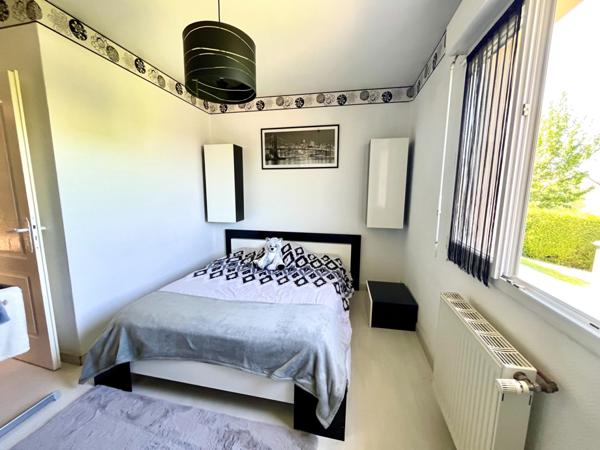 Maison T6 très bien entretenue secteur résidentiel