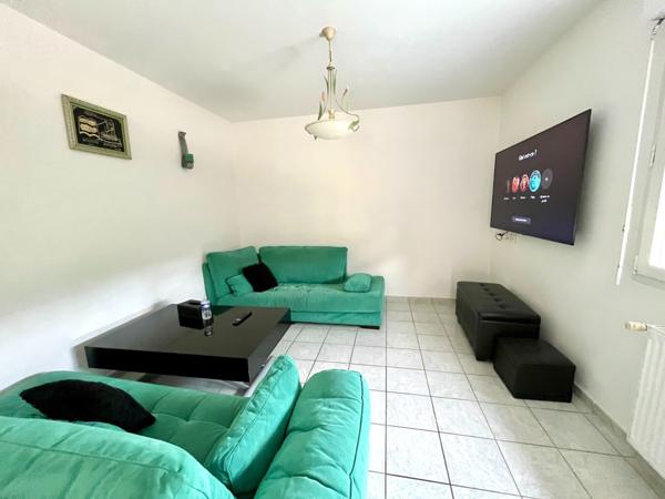 Maison T6 très bien entretenue secteur résidentiel