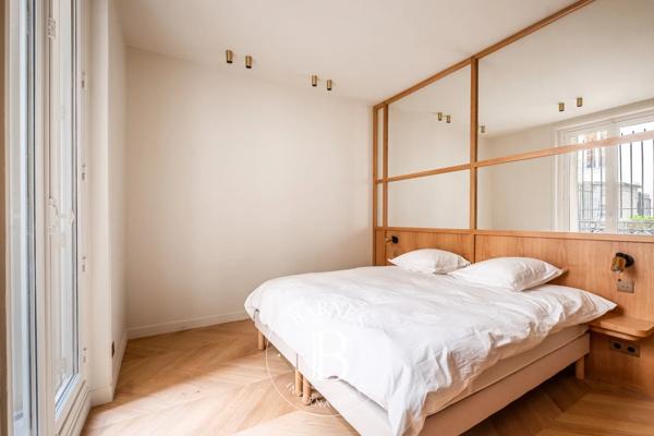 Paris 7ème, Appartement 3 Chambres -  180 m² à vendre