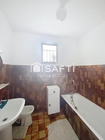 Maison 3 pièces + garage -996 m2 de terrain - Gros potentiel !