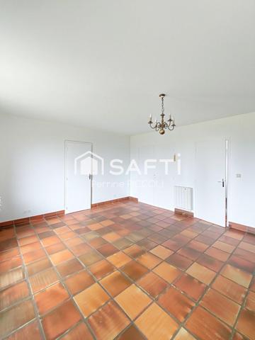 Maison 3 pièces + garage -996 m2 de terrain - Gros potentiel !