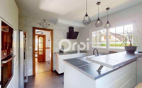 Maison à vendre    6 pièces • 197,25 m2 Villemer