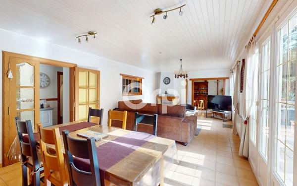 Maison à vendre    6 pièces • 197,25 m2 Villemer