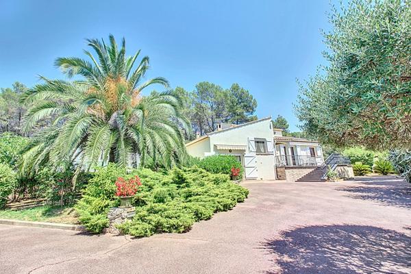 A VENDRE Maison Draguignan 6 pièces 192 m²