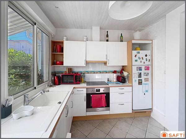 maison de charme avec écrin privilégié au bord mer