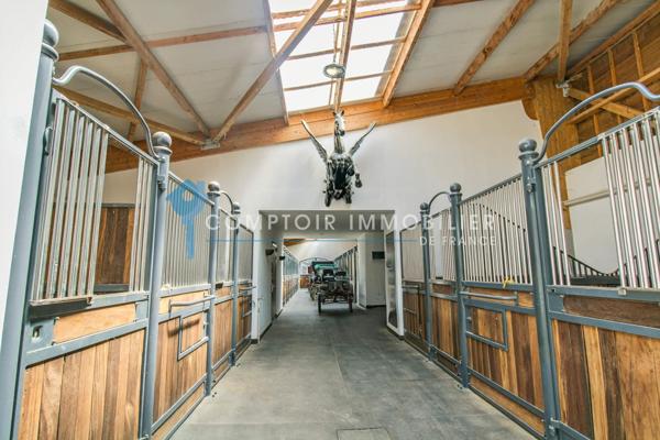 Propriete 7 pièce(s) 5 chambre(s) 270 m²