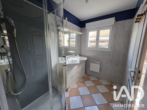 Immeuble à vendre 122 m² Rochefort