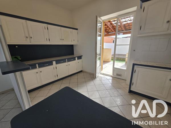 Immeuble à vendre 122 m² Rochefort