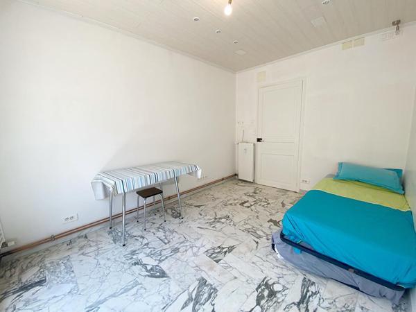 Hyeres Centre ville - T1 19.6 m2- Ascenseur