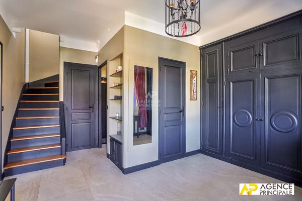 Maison Maisons-laffitte 5 pièce(s) 135.33 m2 €1 180 000 ** - Référence 4545