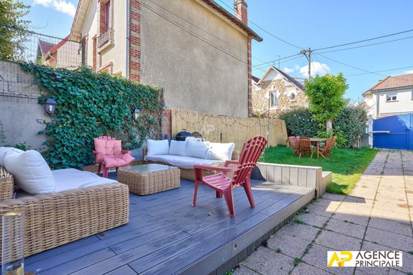 Maison Maisons-laffitte 5 pièce(s) 135.33 m2 €1 180 000 ** - Référence 4545