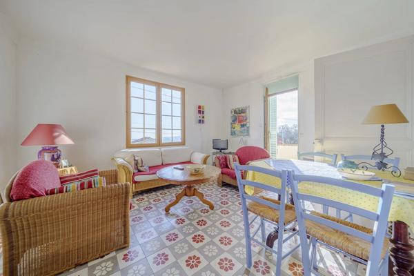 Maison de charme avec vue mer et annexe a renover