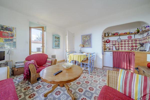 Maison de charme avec vue mer et annexe a renover