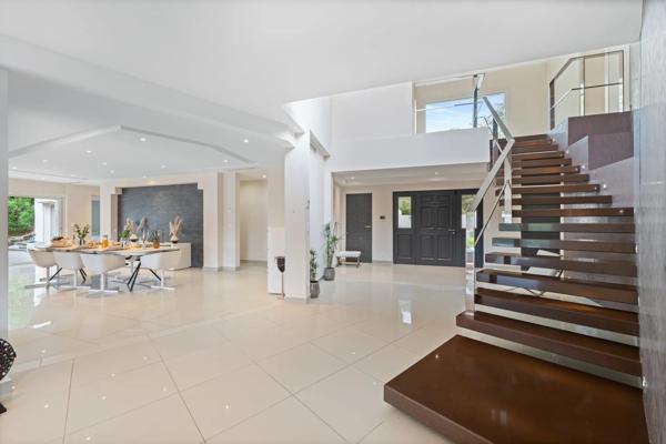 Proche Mougins, splendide villa dans domaine fermé à la vente