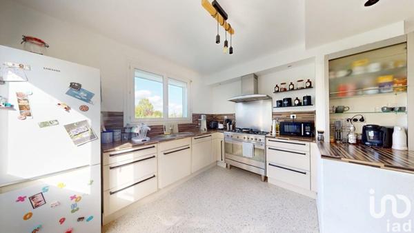 Maison à vendre 6 pièces 138 m² Saint-Georges-sur-Baulche