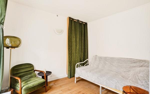 Appartement à vendre    2 pièces • 18,77 m2 Paris 18