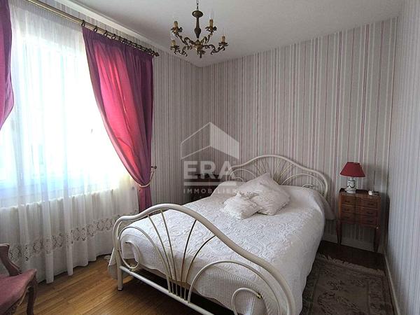 A rénover à  La Rochelle 4 pièce(s) 128.15 m2