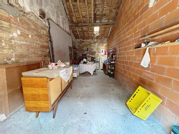 Située à Castelnaudary, à deux pas des commodités et du centre-ville