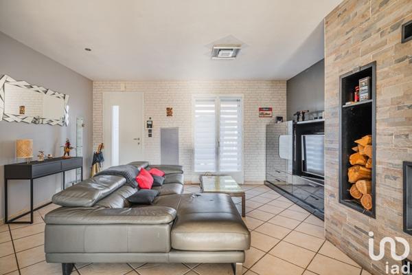 Maison 4 pièces de 80 m² à Tullins (38210)