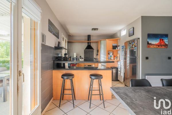 Maison 4 pièces de 80 m² à Tullins (38210)