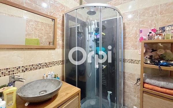 Appartement à vendre    2 pièces •  Corbeil-Essonnes