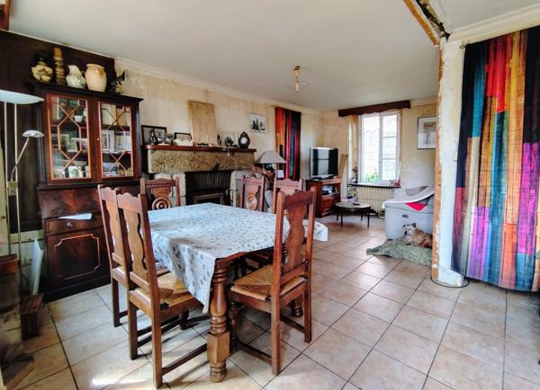 MAISON EN PIERRE T6 - 127 m² - PROCHE DE LOUDÉAC
