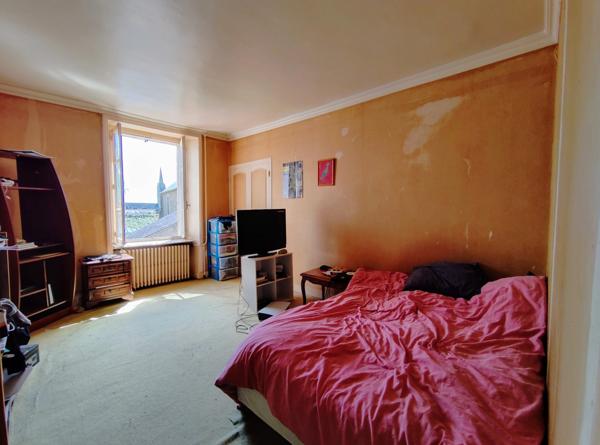 MAISON EN PIERRE T6 - 127 m² - PROCHE DE LOUDÉAC