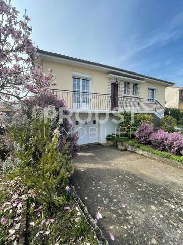 En exclusivité quartier la coudraie. pavillon de 100 m² environ avec jardin et garage, proche des commerces.