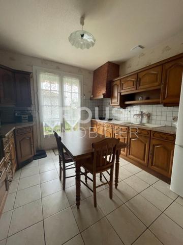 En exclusivité quartier la coudraie. pavillon de 100 m² environ avec jardin et garage, proche des commerces.