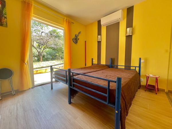 Villa Saint Raphael 5 pièces 200 m2 disposant d' un garage double