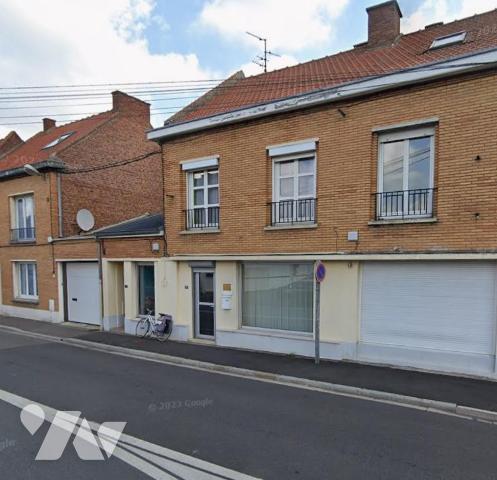 A Oignies, Immeuble à usage mixte, avec habitation et local professionnel