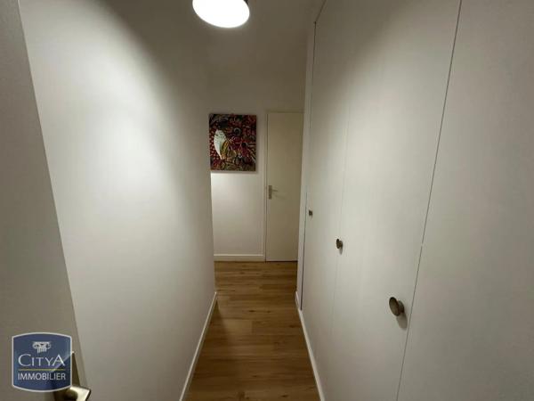 Appartement à louer 2 pièces 61.02m²