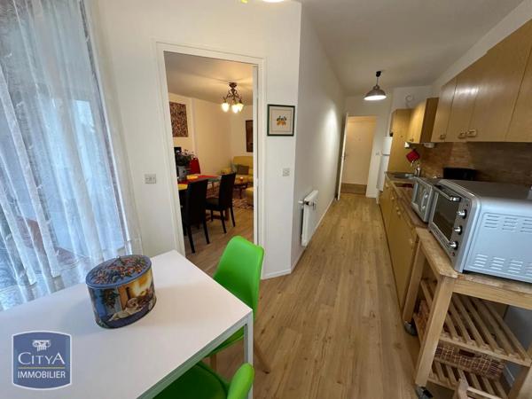 Appartement à louer 2 pièces 61.02m²