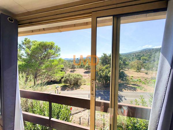 Roquebrune-sur-Argens – Chalet 82 m², 3 chambres et jardin