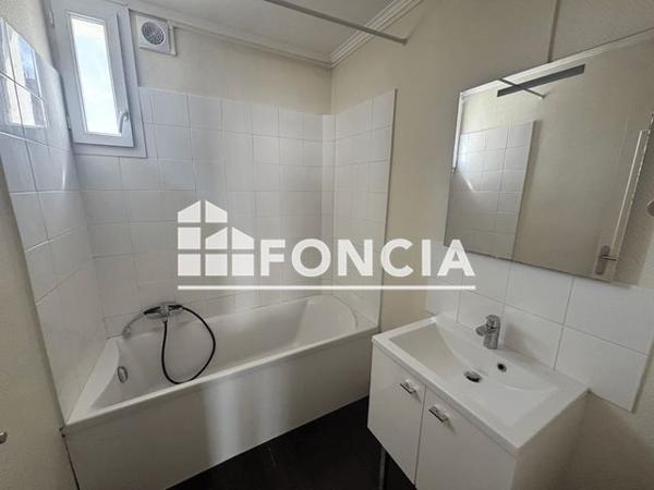 Location Appartement 3 pièces 66 m² - 7 RUE PASTEUR Tours 37000