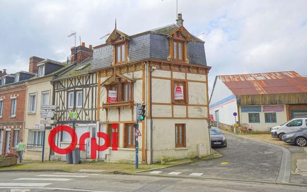 Immeuble à vendre    4 pièces •  Bernay
