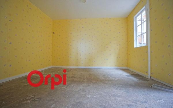 Immeuble à vendre    4 pièces •  Bernay