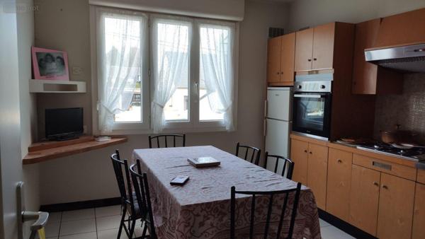 Maison individuelle à vendre à Baud dans le Morbihan (56150), ref : 065/1866   
Centre ville