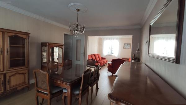 Maison individuelle à vendre à Baud dans le Morbihan (56150), ref : 065/1866   
Centre ville