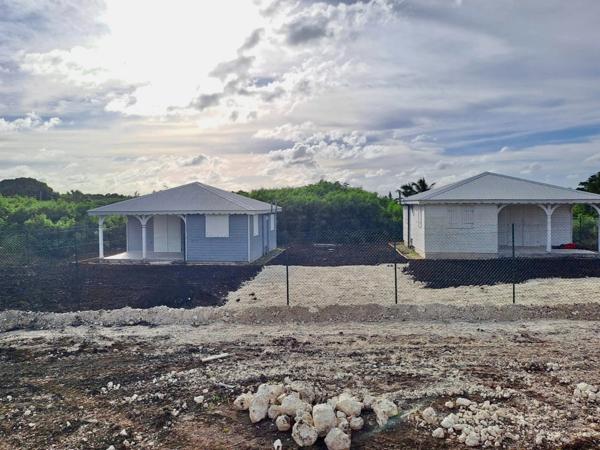 SAINT-FRANÇOIS – ENSEMBLE IMMOBILIER NEUF – 2 MAISONS OSSATURE BOIS – OPPORTUNITÉ RARE & URGENTE