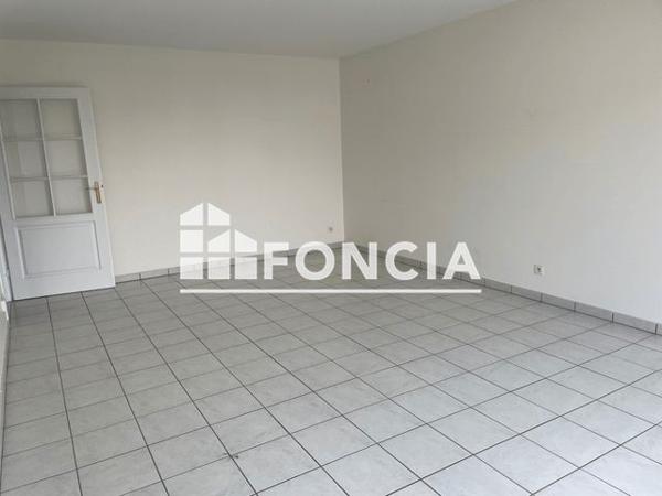 Location Appartement 3 pièces 65.6 m² - 7 AVENUE ALAIN SAVARY Orleans 45100